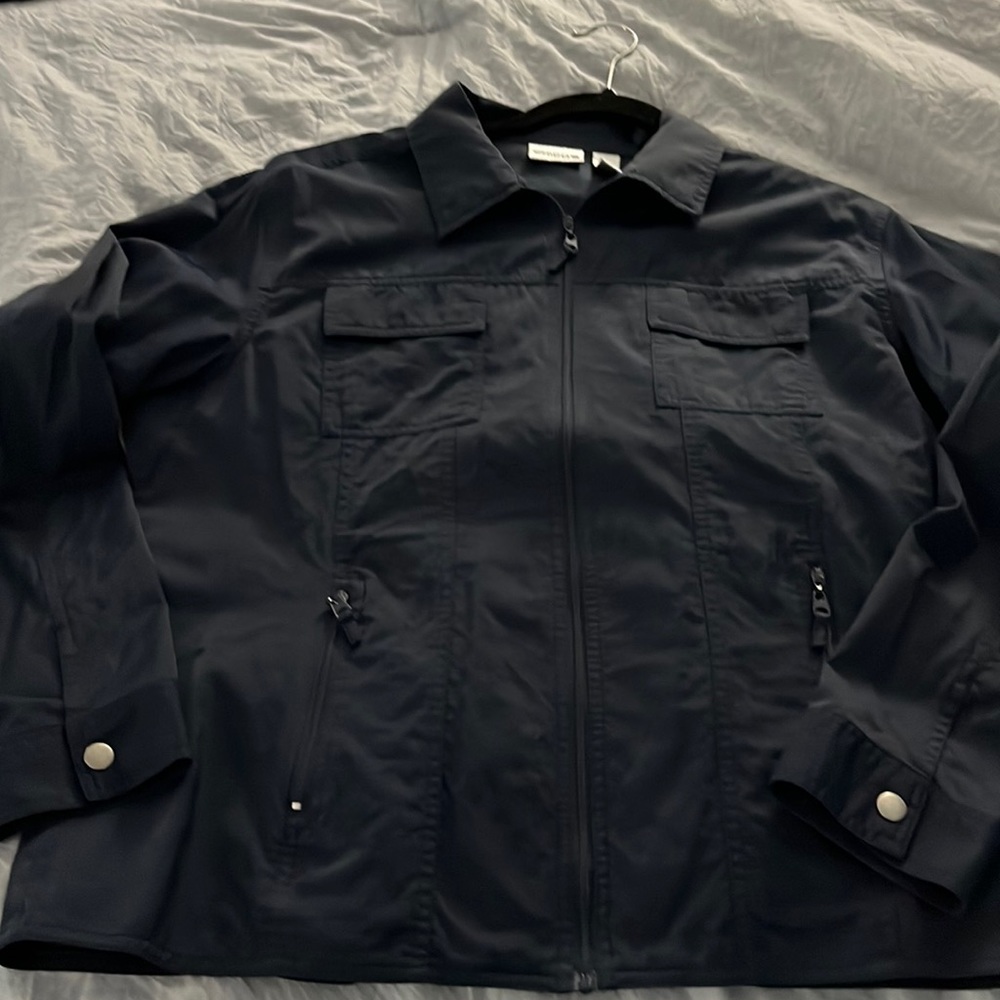 Like NEW** CHICOS sz 2**Navy blue**lightweight jacket top**Cotton/nylon